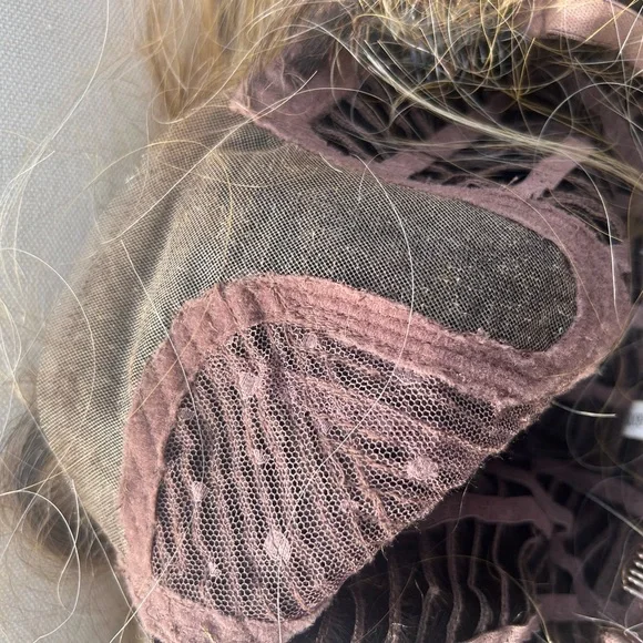 Belle Tress Columbia Lace Front Wig‎ Rooted Golden Brown - Picture 6 of 7